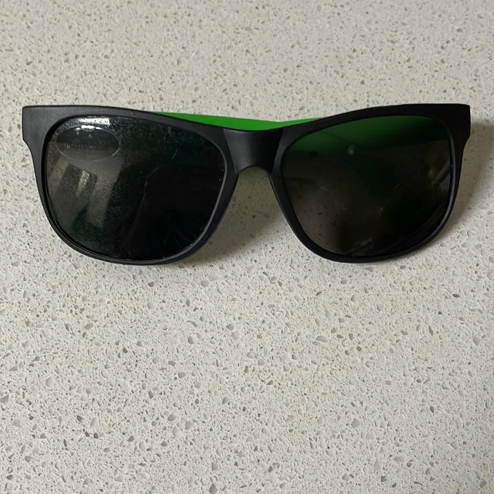 Vintage neon green